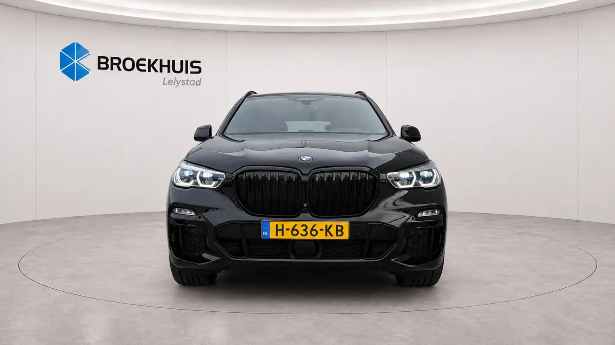 XDRIVE45E 394PK HIGH EXECUTIVE M-SPORT AUTOMAAT / NAVI / LEDER / LASER-LED / CLIMA / 22" LMV / KEYLESS / CAMERA / LUCHTVERING / HARMAN KARDON / ADAPT. CRUISECONTROL / WINTERPAKKET !!