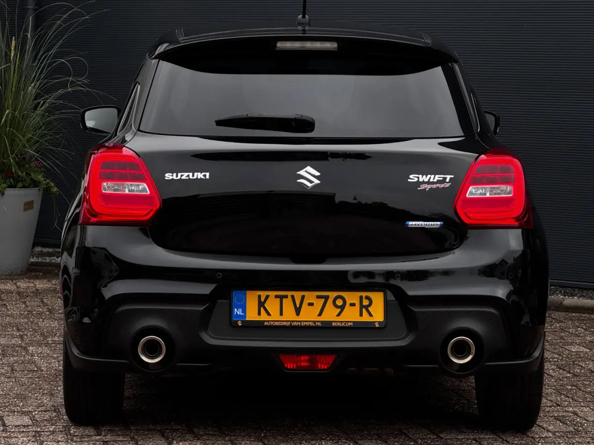 1.4 Sport Smart Hybrid | Camera | Stoelverwarming | Climate control | Navigatie