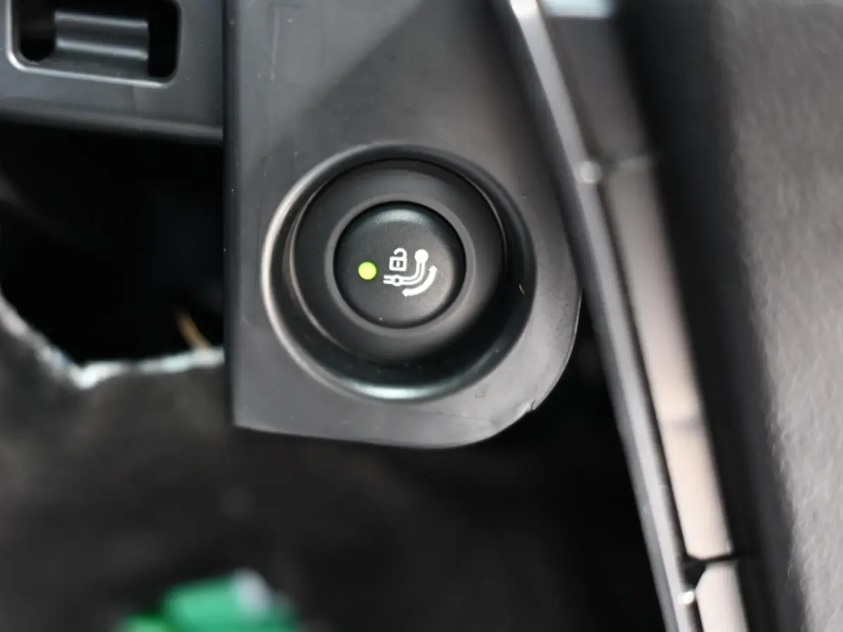 xDrive30e M-Sport Shadow Line | Pano | 360 | Laser Led | Vernasca Leder | Carplay / Android | Trekhaak | Stuurwielverwarming | Stoelverwarming | Keyless | Head-Up | Cruise | Digital Dash | S
