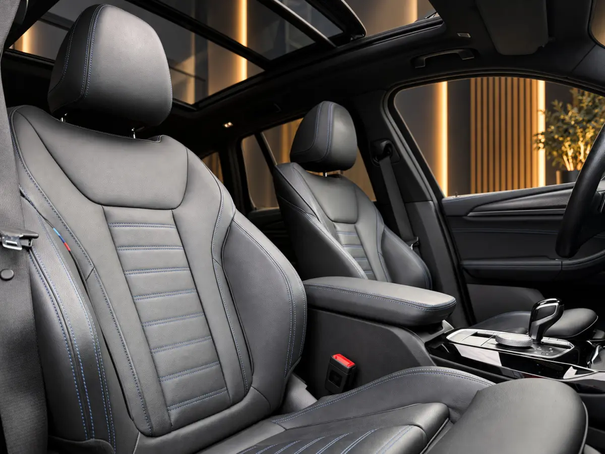 xDrive30e M-Sport Shadow Line | Pano | 360 | Laser Led | Vernasca Leder | Carplay / Android | Trekhaak | Stuurwielverwarming | Stoelverwarming | Keyless | Head-Up | Cruise | Digital Dash | S