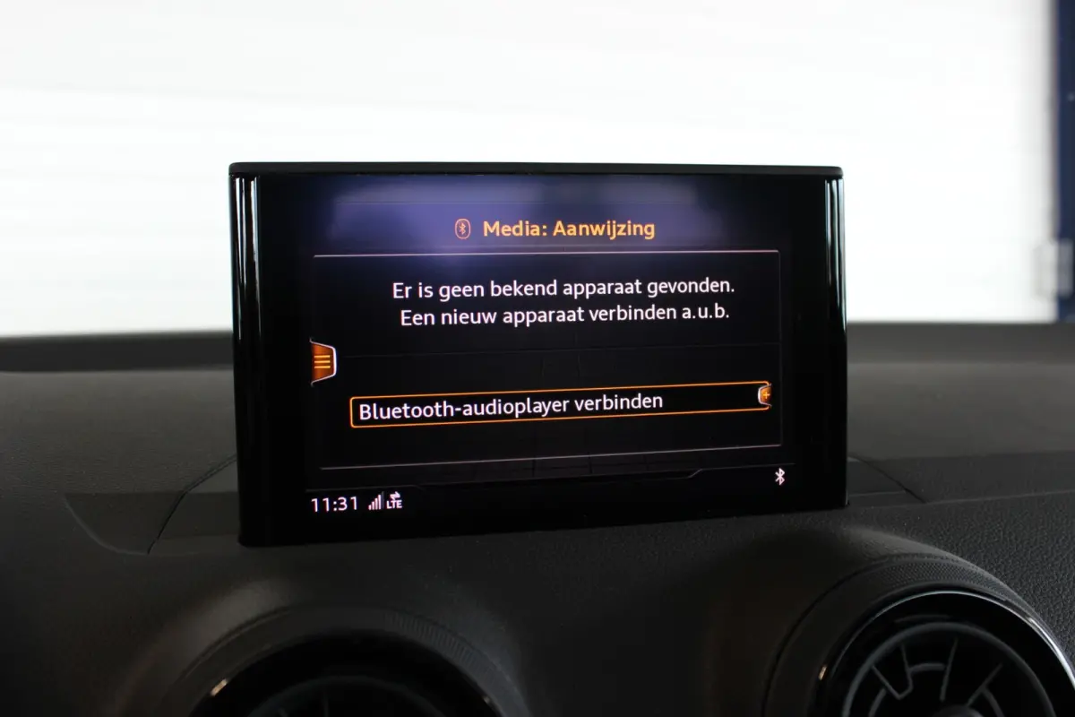 1.0 TFSI Sport Pro Line Trekhaak | Stoelverw. | LED | Sportstoelen | Navi | Cruise | Clima | 18" LMV | PDC