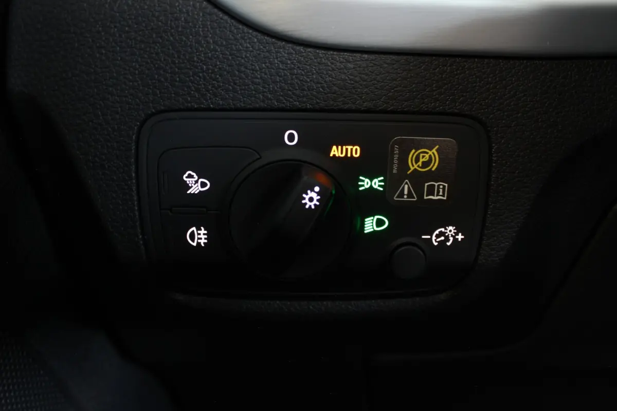 1.0 TFSI Sport Pro Line Trekhaak | Stoelverw. | LED | Sportstoelen | Navi | Cruise | Clima | 18" LMV | PDC
