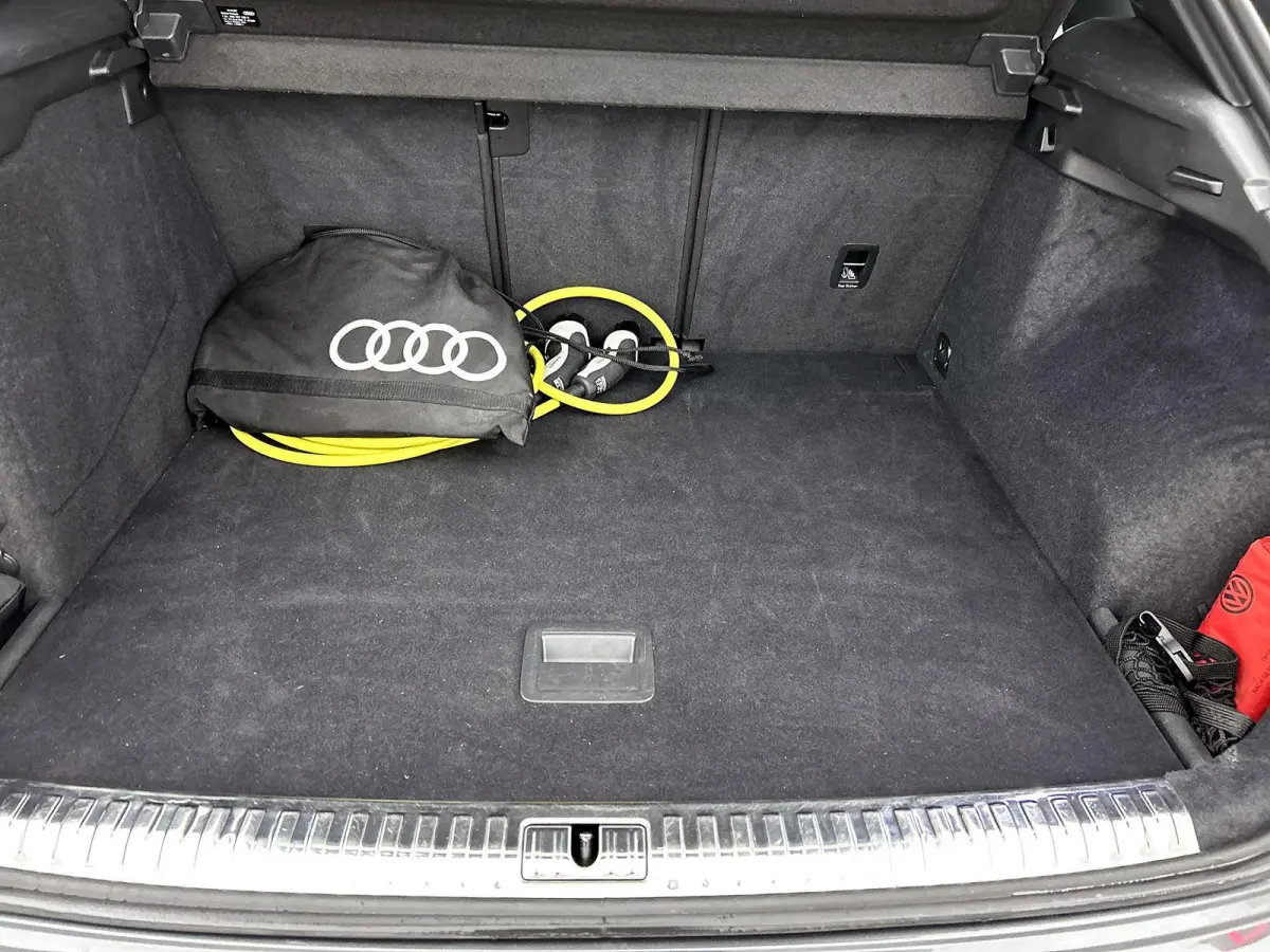 45 TFSI e S edition | Navigatie | Camera | Stoelverwarming | Cruise control | Trekhaak |