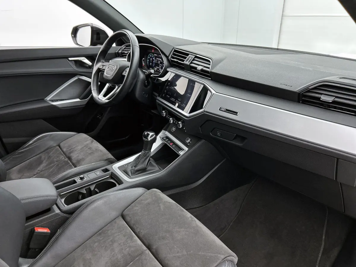 45 TFSI e S edition | Navigatie | Camera | Stoelverwarming | Cruise control | Trekhaak |