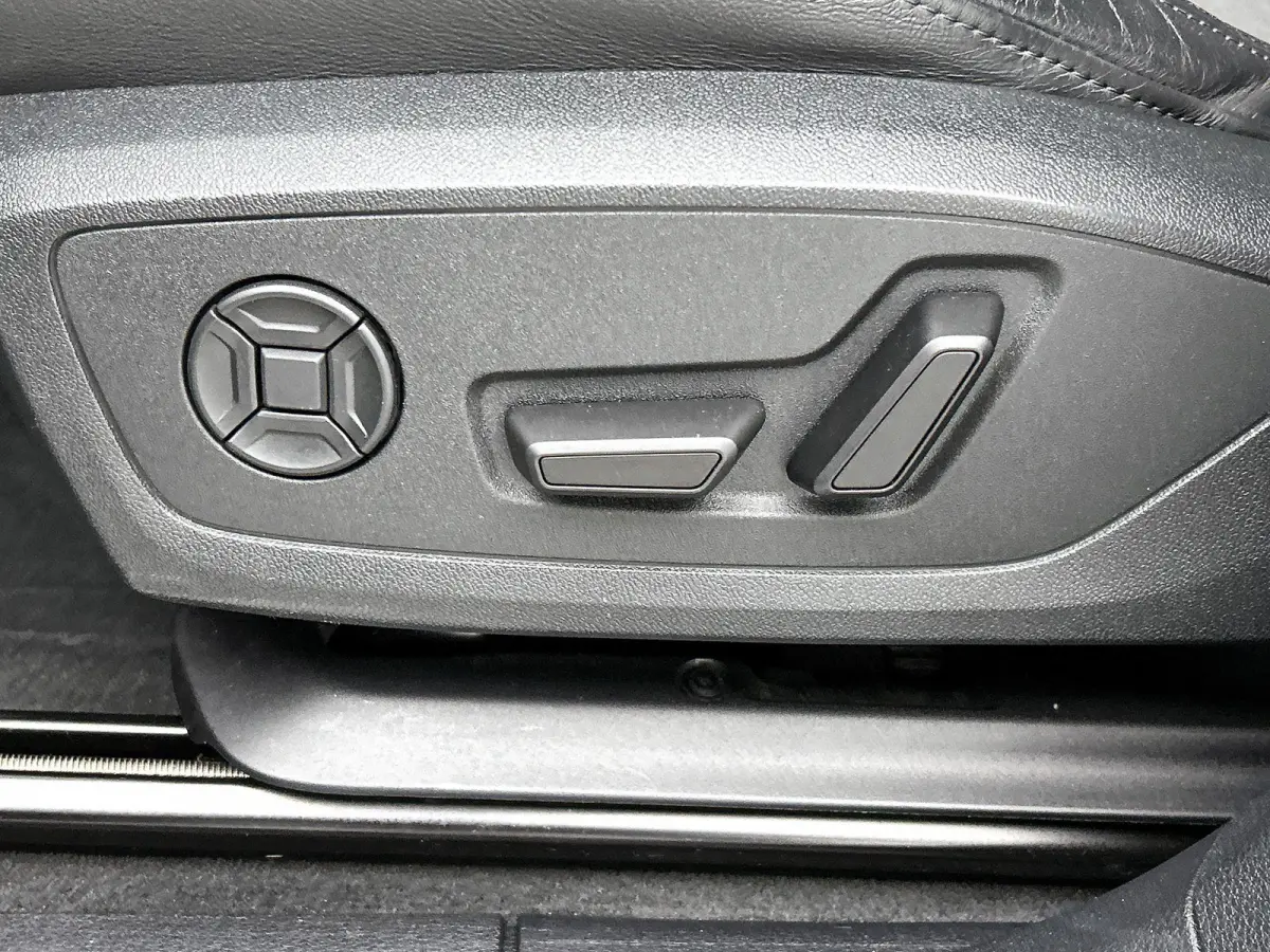 45 TFSI e S edition | Navigatie | Camera | Stoelverwarming | Cruise control | Trekhaak |