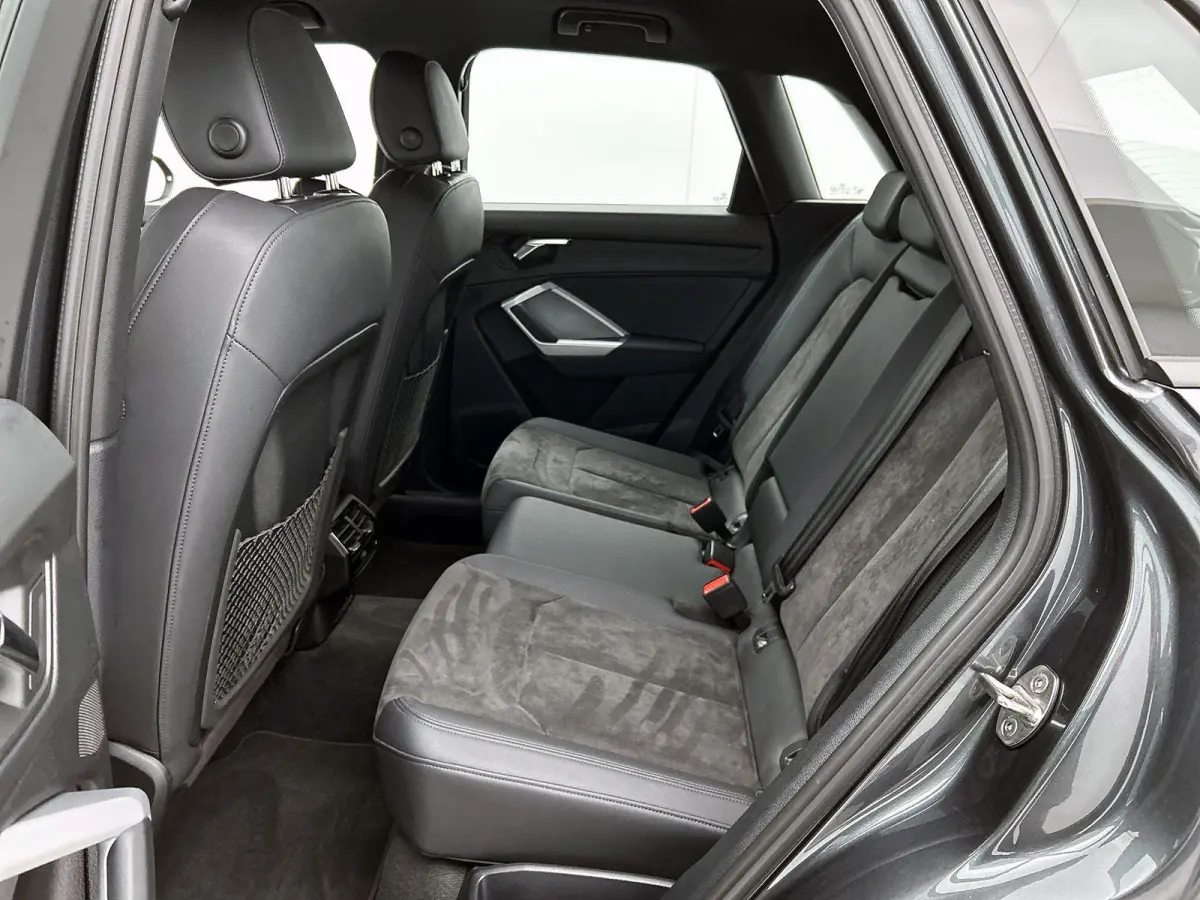 45 TFSI e S edition | Navigatie | Camera | Stoelverwarming | Cruise control | Trekhaak |
