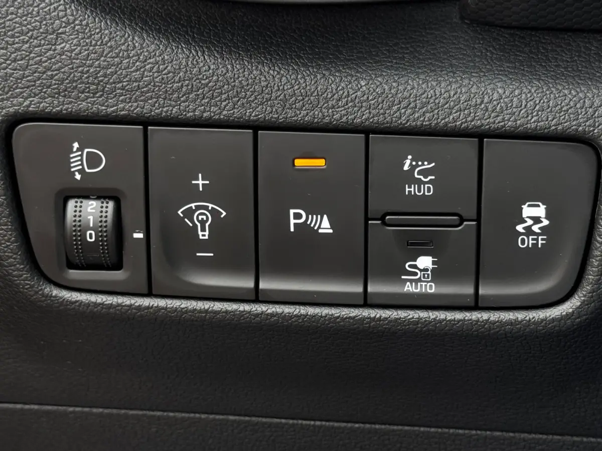 EV Fashion 64 kWh | 97% SOH | Camera | Winter Pack | Adaptive Cruise | Head-Up Display | Navigatie | Krell Sound