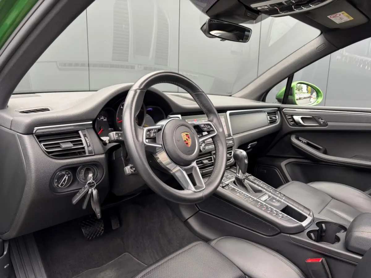 2.0T Facelift Pano 14V-stoel Luchtv. ACC Camera BOSE e.Trekhaak