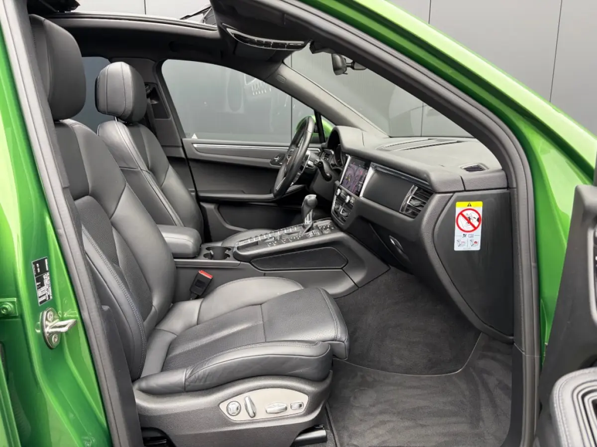 2.0T Facelift Pano 14V-stoel Luchtv. ACC Camera BOSE e.Trekhaak