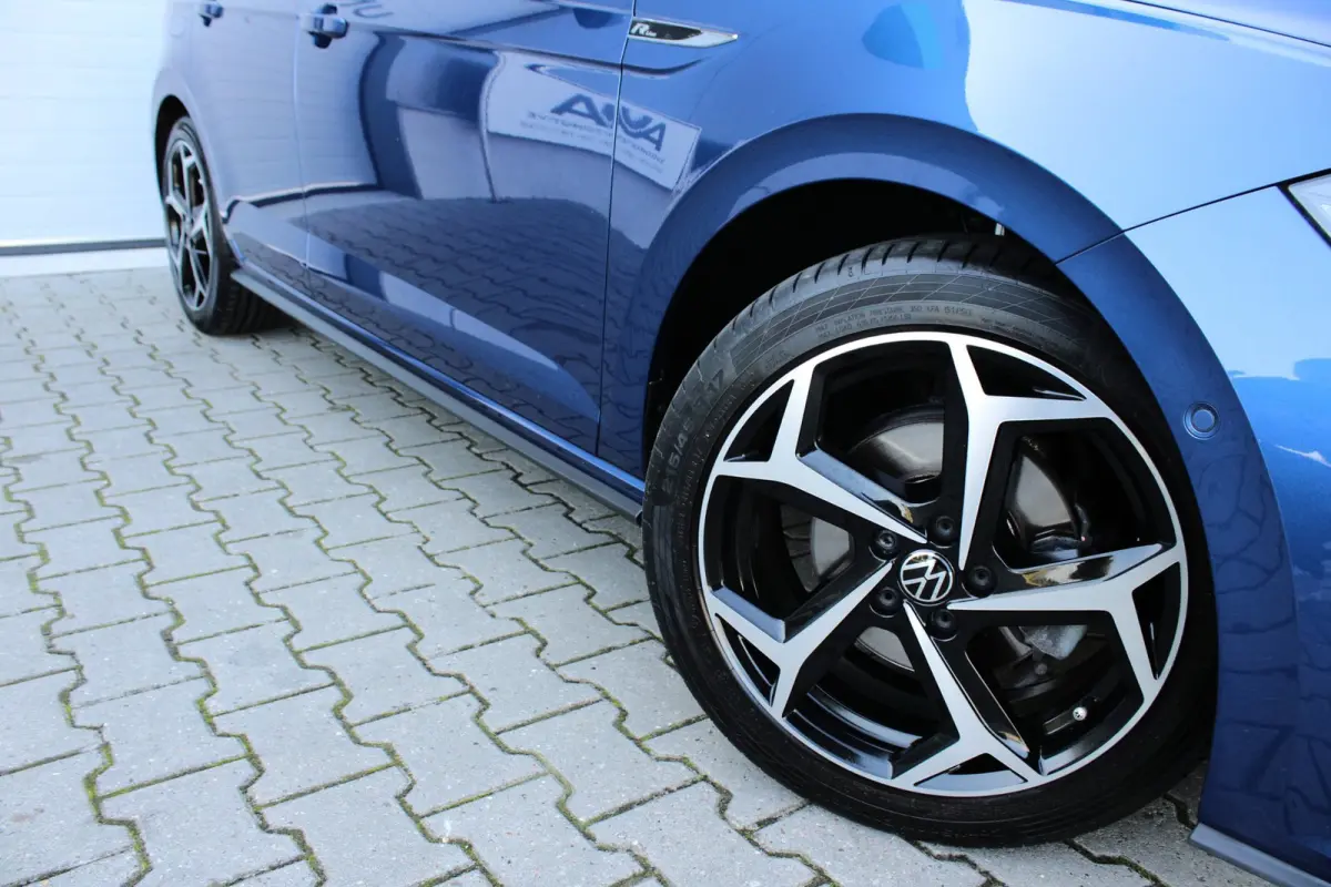 1.5 TSI HIGHLINE BUSINESS R | R LINE | KEYLESS | 17" | CAMERA | BEATS | LED | DODEHOEK | ACC | PANO | 1E EIG!
