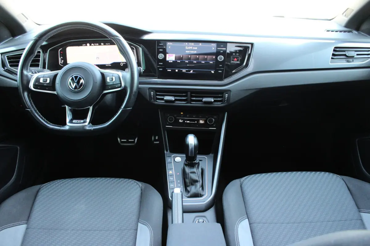 1.5 TSI HIGHLINE BUSINESS R | R LINE | KEYLESS | 17" | CAMERA | BEATS | LED | DODEHOEK | ACC | PANO | 1E EIG!