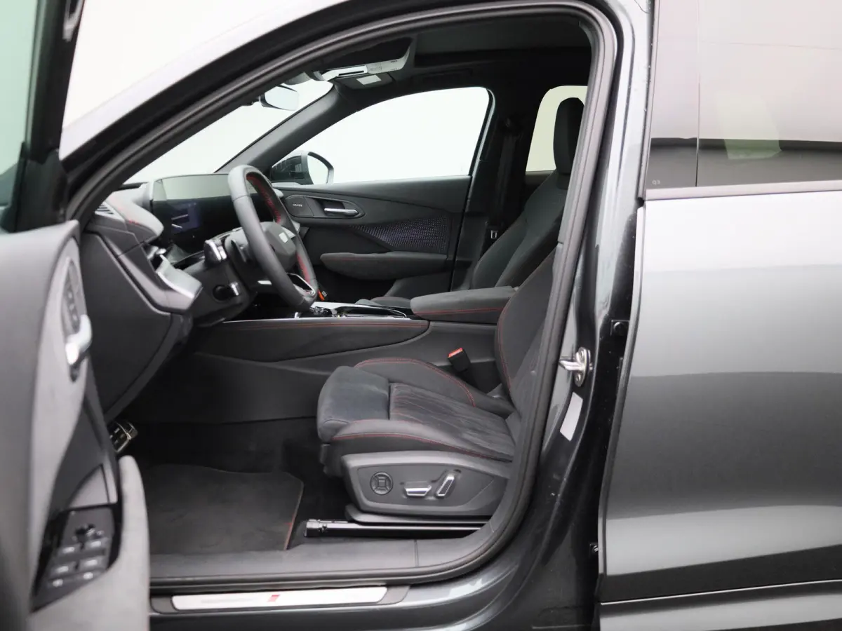 1.5 e-hybrid S edition 272 PK | S-line | Automaat | Panoramadak | SONOS Sound | Trekhaak | Head-up display | Lichtmetalen velgen |