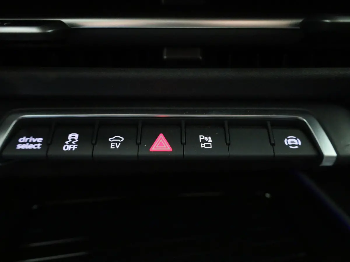 1.5 e-hybrid S edition 272 PK | S-line | Automaat | Panoramadak | SONOS Sound | Trekhaak | Head-up display | Lichtmetalen velgen |