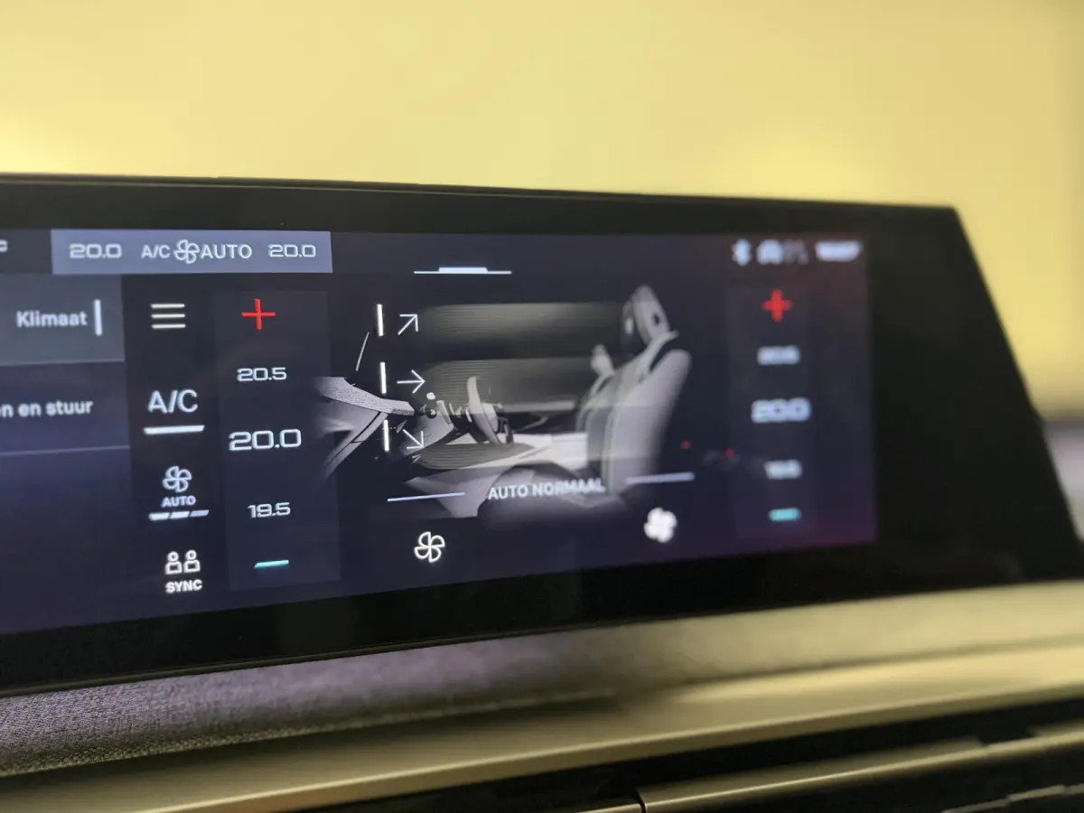 1.2 Hybrid 145 GT | Camera | Navigatie | Climate control | Apple Carplay/Android Auto