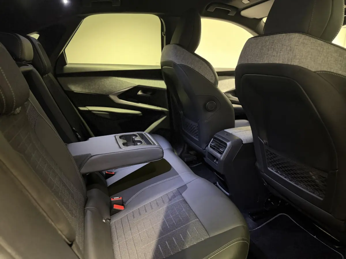 1.2 Hybrid 145 GT | Camera | Navigatie | Climate control | Apple Carplay/Android Auto