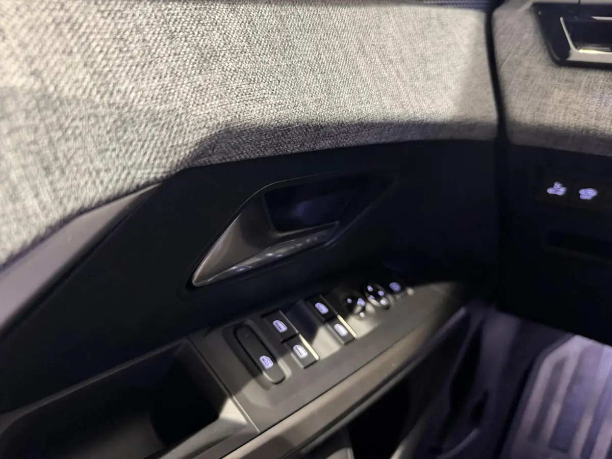 1.2 Hybrid 145 GT | Camera | Navigatie | Climate control | Apple Carplay/Android Auto