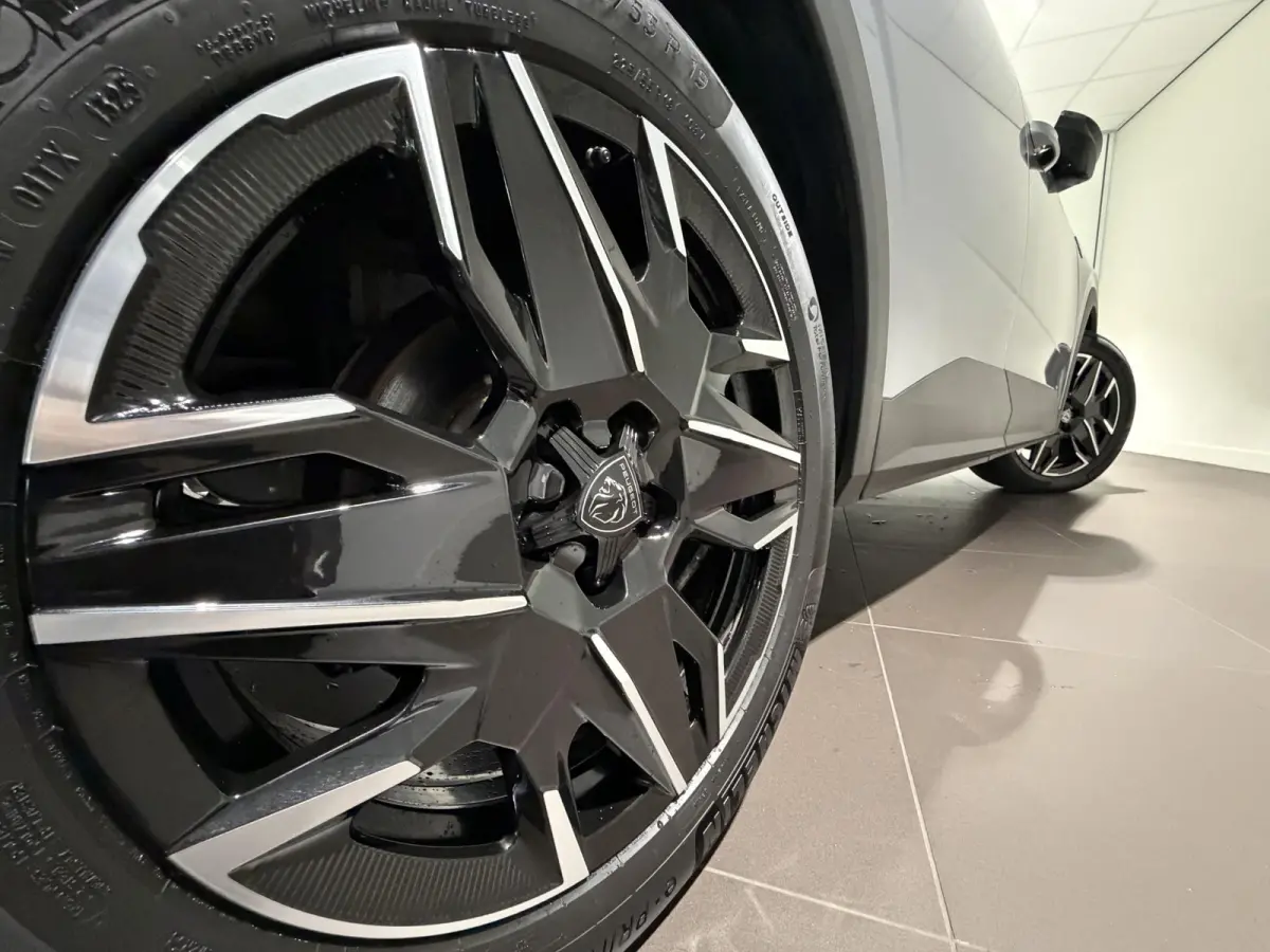 1.2 Hybrid 145 GT | Camera | Navigatie | Climate control | Apple Carplay/Android Auto