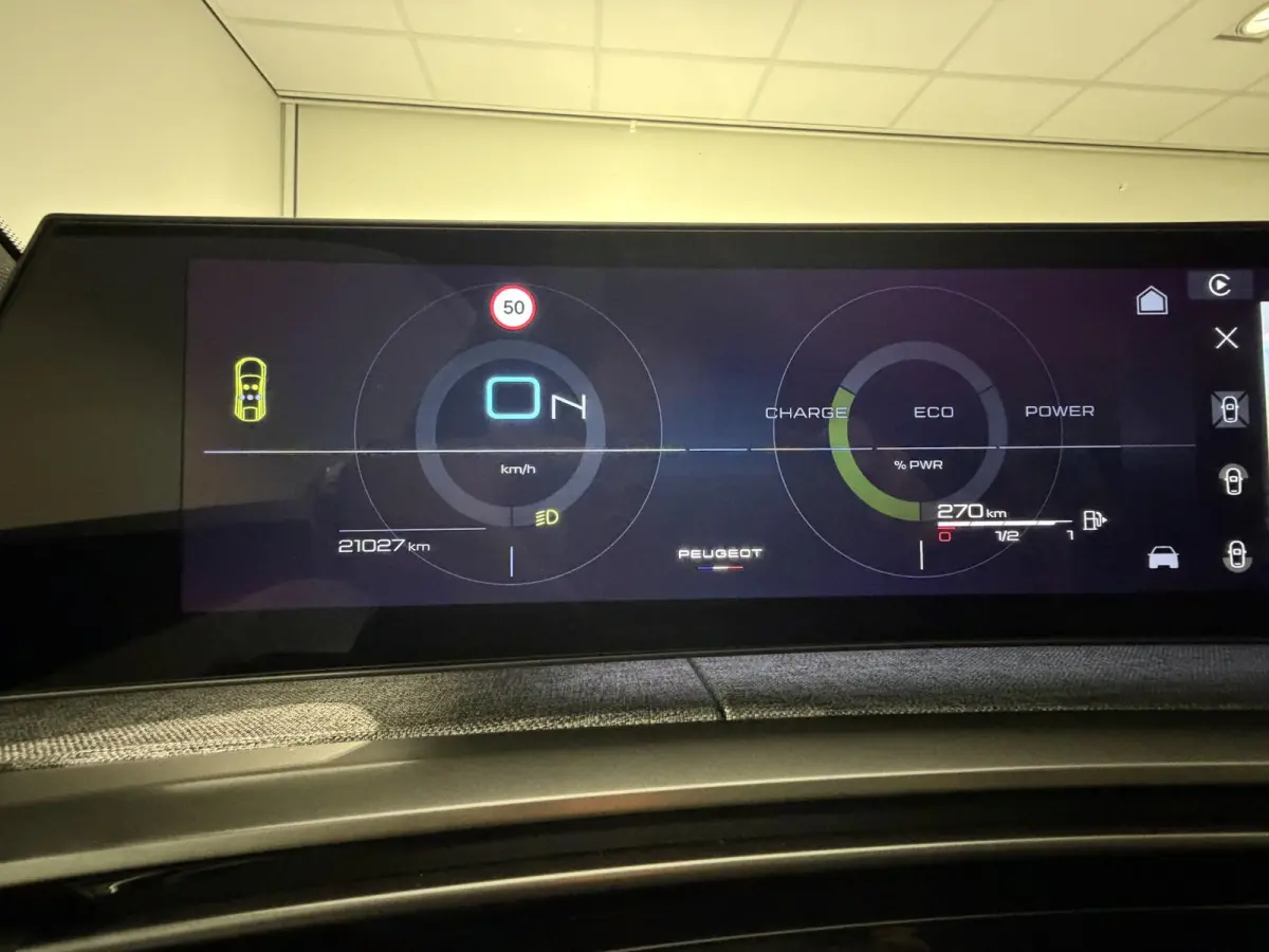 1.2 Hybrid 145 GT | Camera | Navigatie | Climate control | Apple Carplay/Android Auto