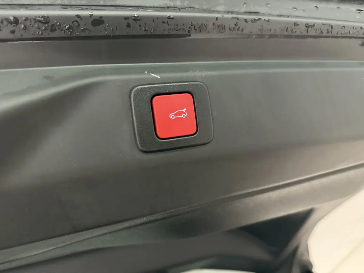 1.2 Hybrid 145 GT | Camera | Navigatie | Climate control | Apple Carplay/Android Auto