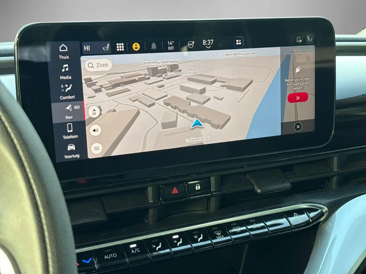 Icon 42 kWh | Camera | Climate control | Stoelverwarming | Navigatie | Cruise Control |
