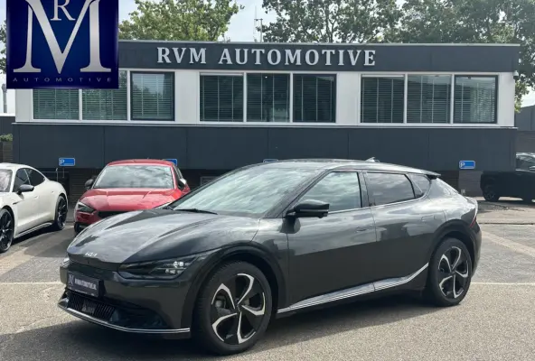 Plus AWD 77.4 kWh VAN: 36.900,- VOOR: 34.440,- UW HERFSTVOORDEEL: 2.460,-  SOH 100%| KIA GARANTIE T/M 06-2029 | 360 CAMERA| STOELVERWARMING + VENTILATIE| MEMORY STOEL| HEAD-UP DISPLAY| DEALE