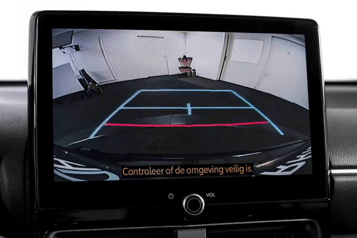 1.5 Hybrid 115 Dynamic | Dig.Cockpit | Adapt.Cruise | Stoel-+stuurverwarming | Camera | PDC | NAV+App.Connect | Auto.Airco | LM 17" | 5875
