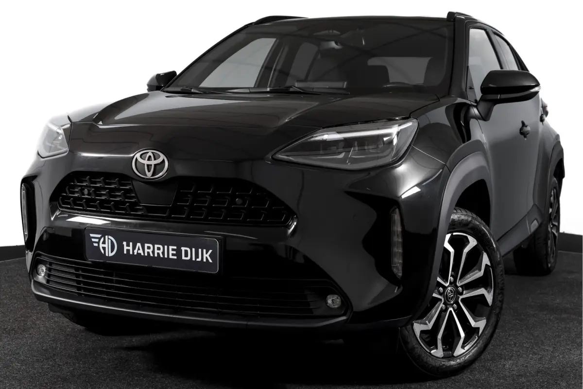 1.5 Hybrid 115 Dynamic | Dig.Cockpit | Adapt.Cruise | Stoel-+stuurverwarming | Camera | PDC | NAV+App.Connect | Auto.Airco | LM 17" | 5875