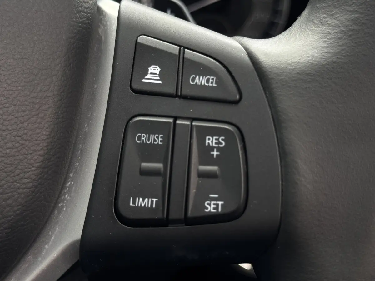 1.5 Hybrid Style | Panoramadak | Suzuki dealer onderhouden | Stoelverwarming | Camera |