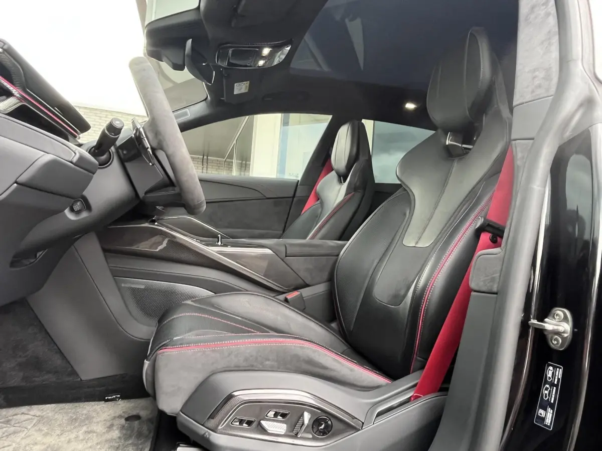 EDS 612PK 4WD 112 kWh TREKH+KEF+PANO+22INCH