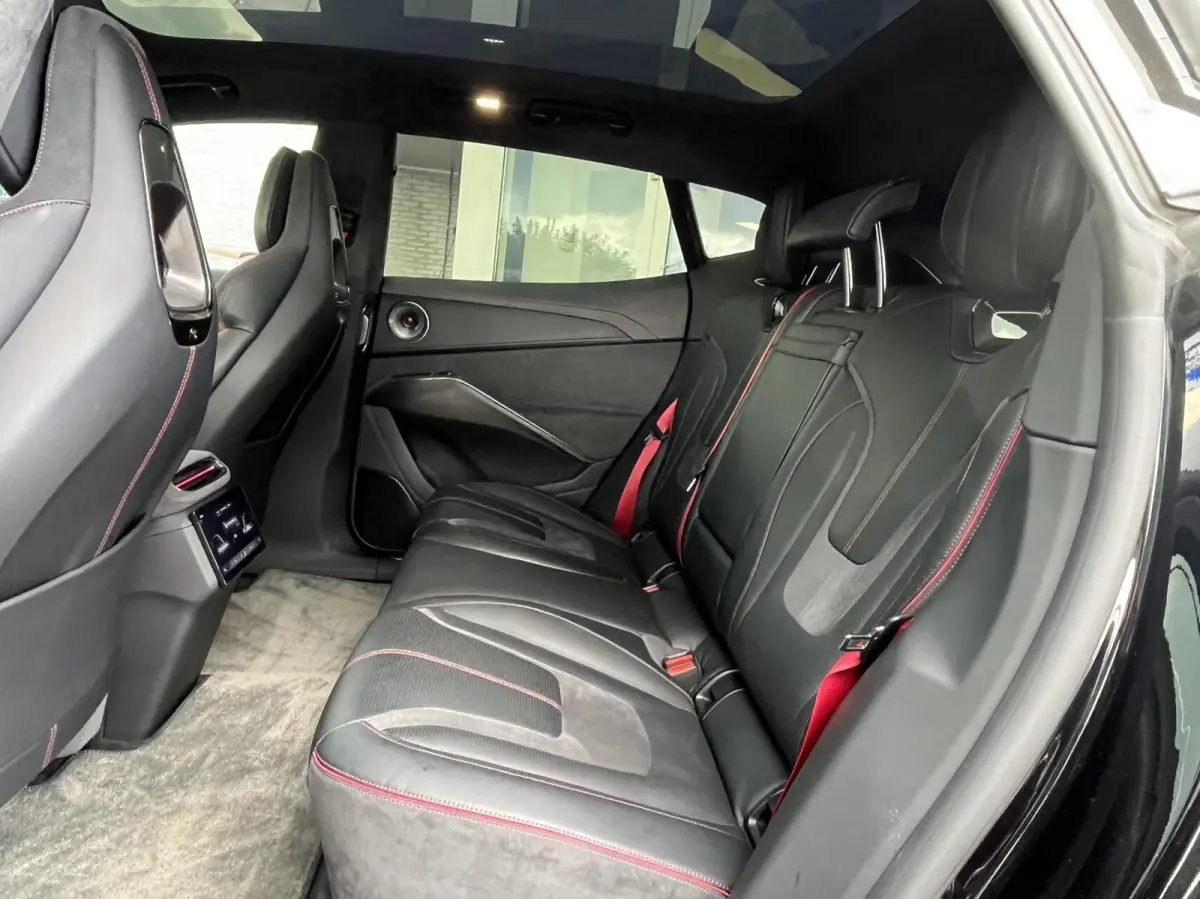 EDS 612PK 4WD 112 kWh TREKH+KEF+PANO+22INCH