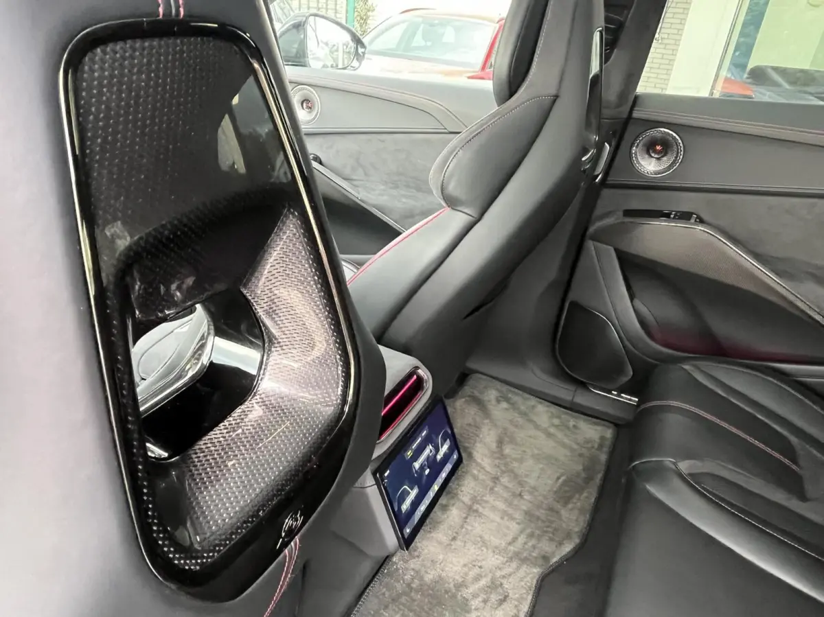 EDS 612PK 4WD 112 kWh TREKH+KEF+PANO+22INCH