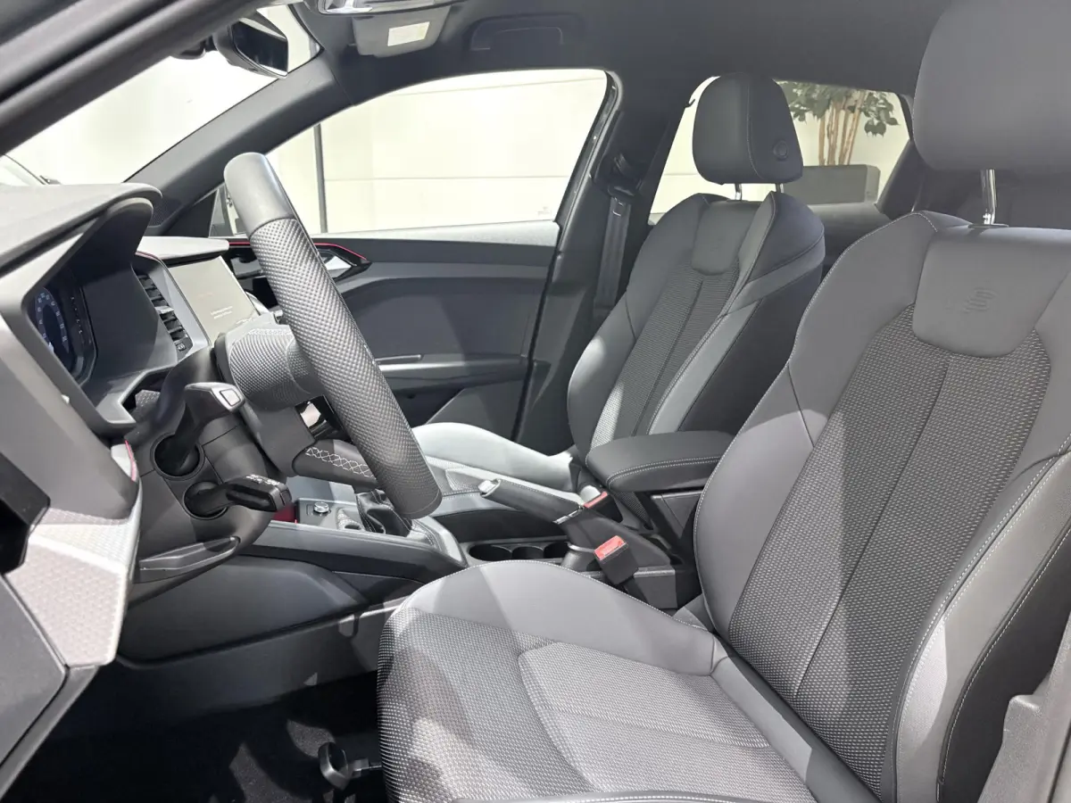 25 TFSI S edition 95 PK | Demo | Origineel Nederlands