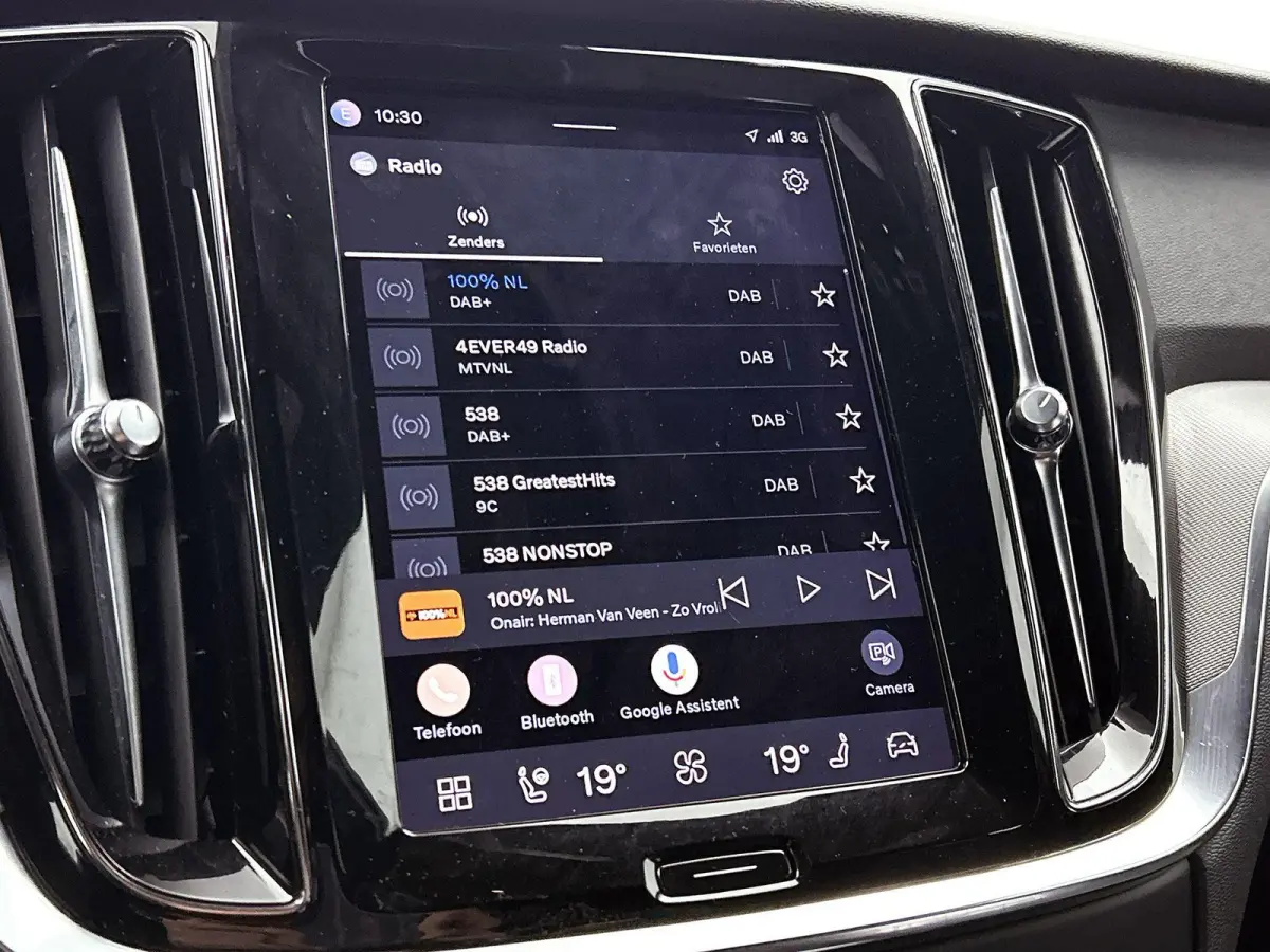 2.0 B4 Plus Dark 1e Eigenaar | Origineel Nederlands Voertuig | Automaat | Trekhaak | Achteruitrijcamera | Apple carplay | Android Auto | Lederen Bekleding | Cruise Control | Stoelverwarming 