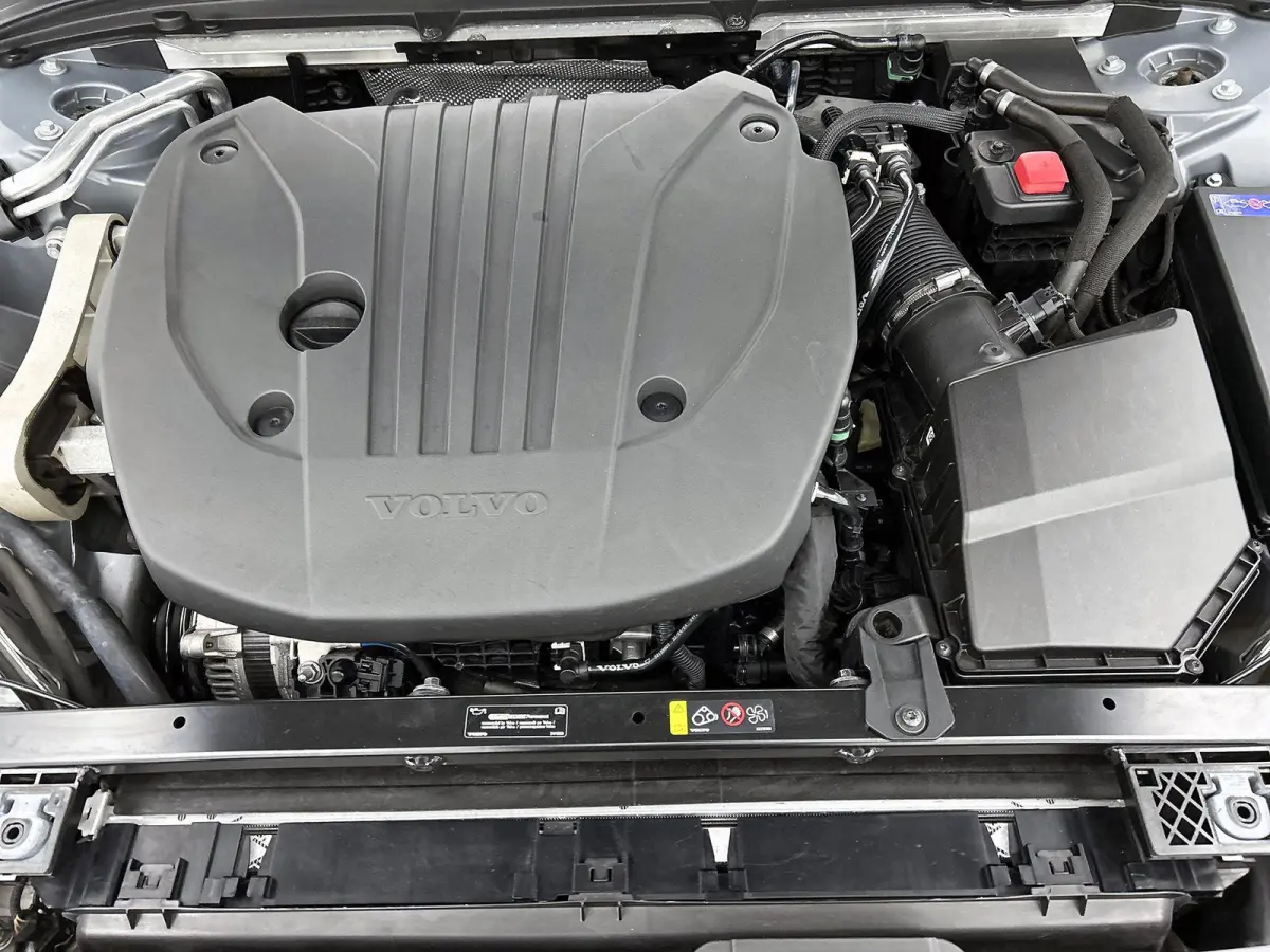 2.0 B4 Plus Dark 1e Eigenaar | Origineel Nederlands Voertuig | Automaat | Trekhaak | Achteruitrijcamera | Apple carplay | Android Auto | Lederen Bekleding | Cruise Control | Stoelverwarming 