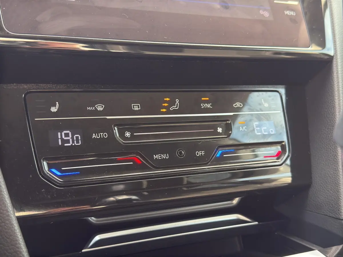 1.4 TSI eHybrid Elegance Business+ | Trekhaak | A.cam | ACC | Elec. klep | LED |