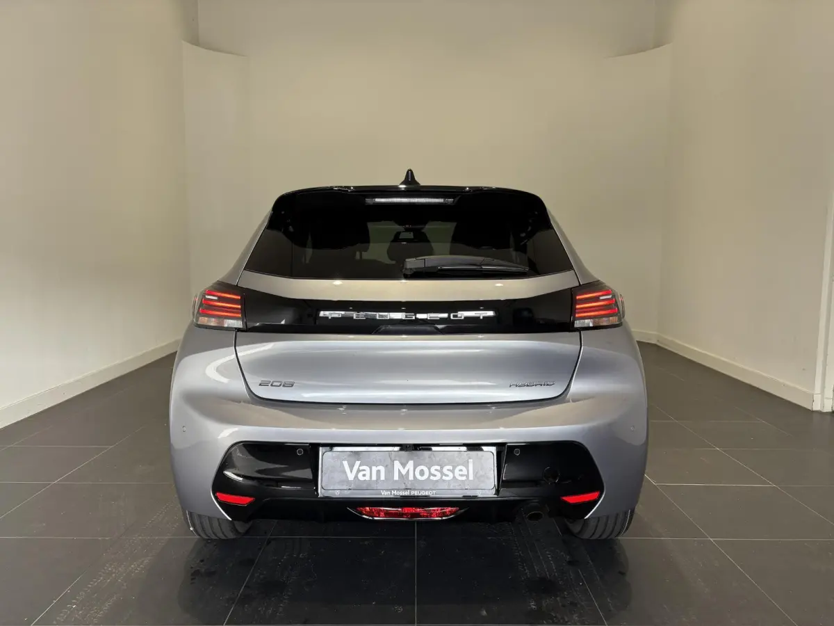 1.2 Hybrid 110 e-DCS6 Allure | APPLE CARPLAY & ANDROID AUTO | CAMERA | NAVI |