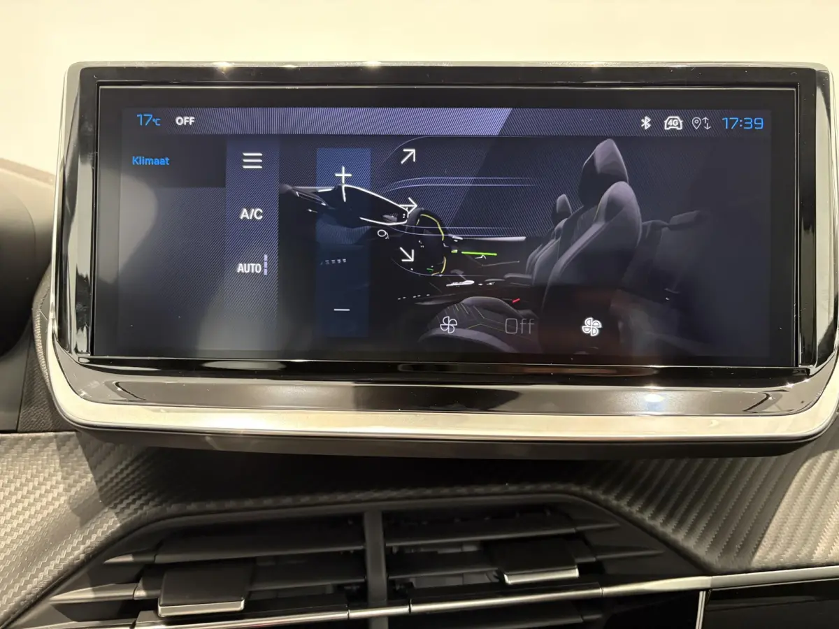 1.2 Hybrid 110 e-DCS6 Allure | APPLE CARPLAY & ANDROID AUTO | CAMERA | NAVI |