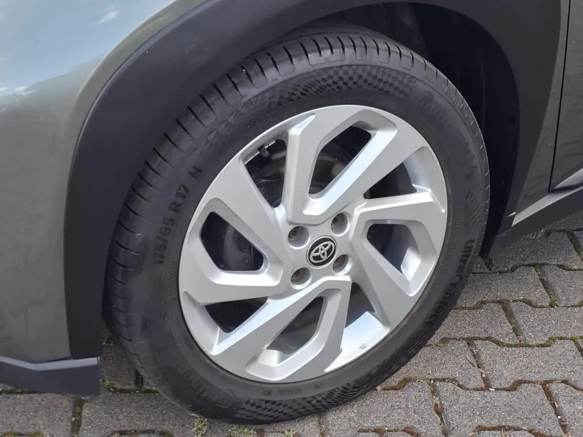 1.0 VVT-i MT / CARPLAY / 12 MAANDEN GARANTIE!