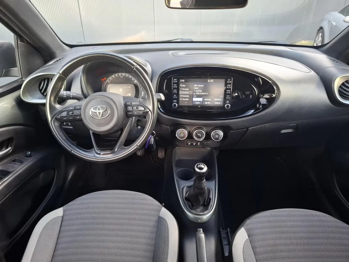 1.0 VVT-i MT / CARPLAY / 12 MAANDEN GARANTIE!