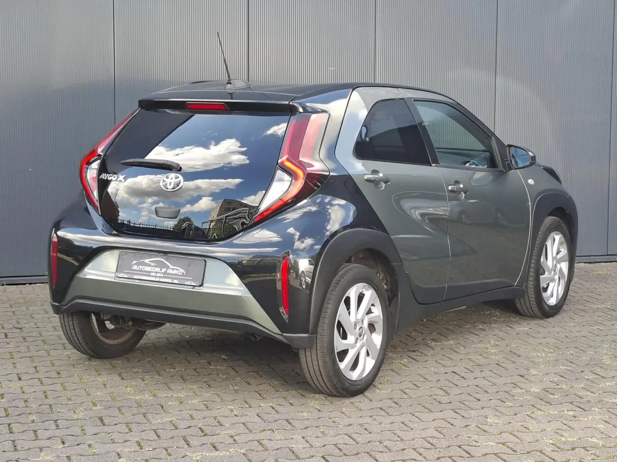 1.0 VVT-i MT / CARPLAY / 12 MAANDEN GARANTIE!