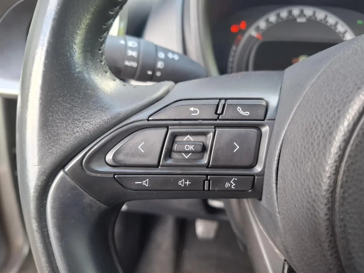 1.0 VVT-i MT / CARPLAY / 12 MAANDEN GARANTIE!