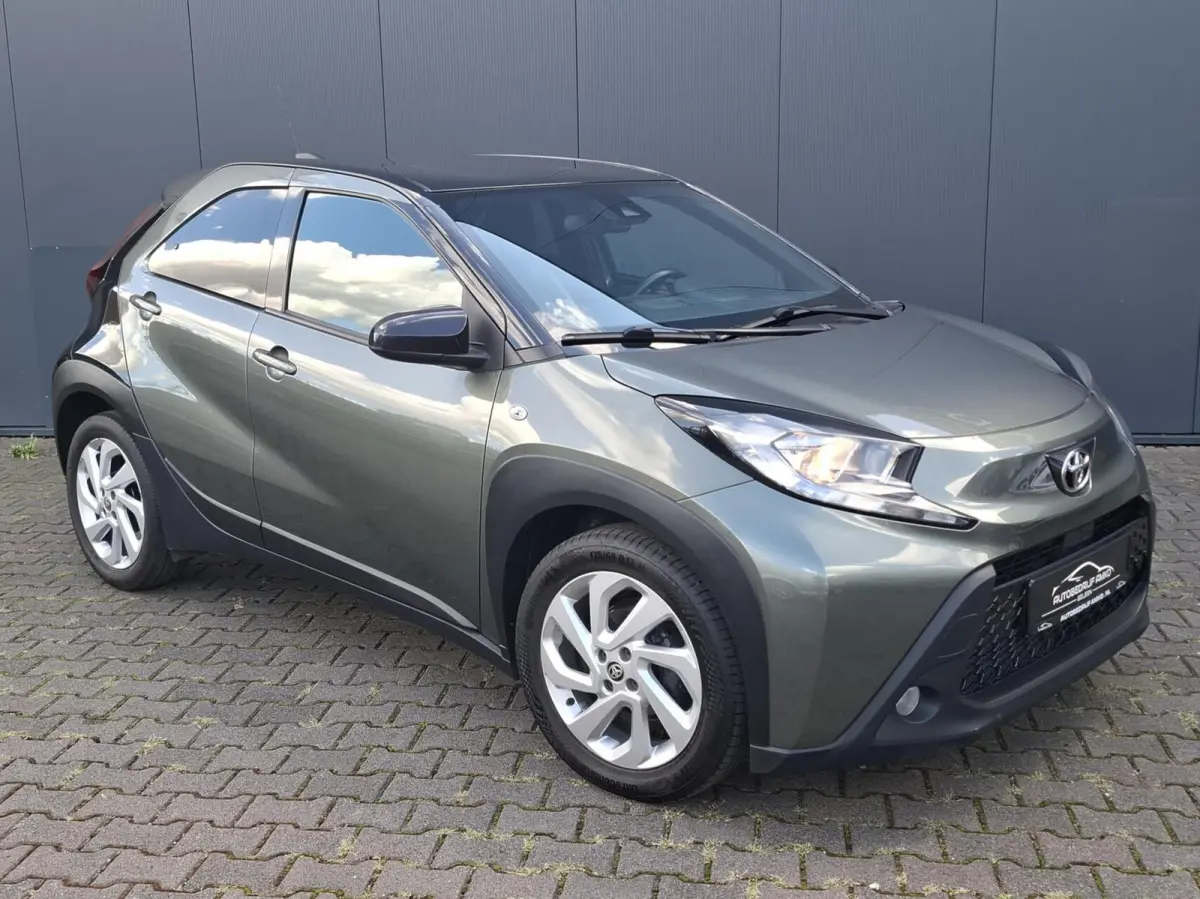 1.0 VVT-i MT / CARPLAY / 12 MAANDEN GARANTIE!