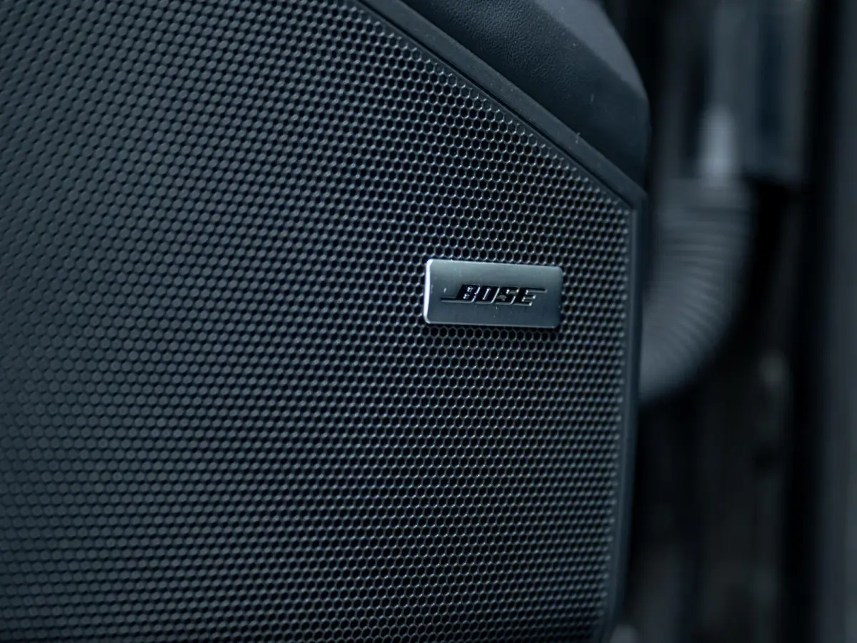 3.0 S E-Hybrid | SportDesign | 360° | Achterasbest. | InnoDrive | BOSE | Luchtvering |