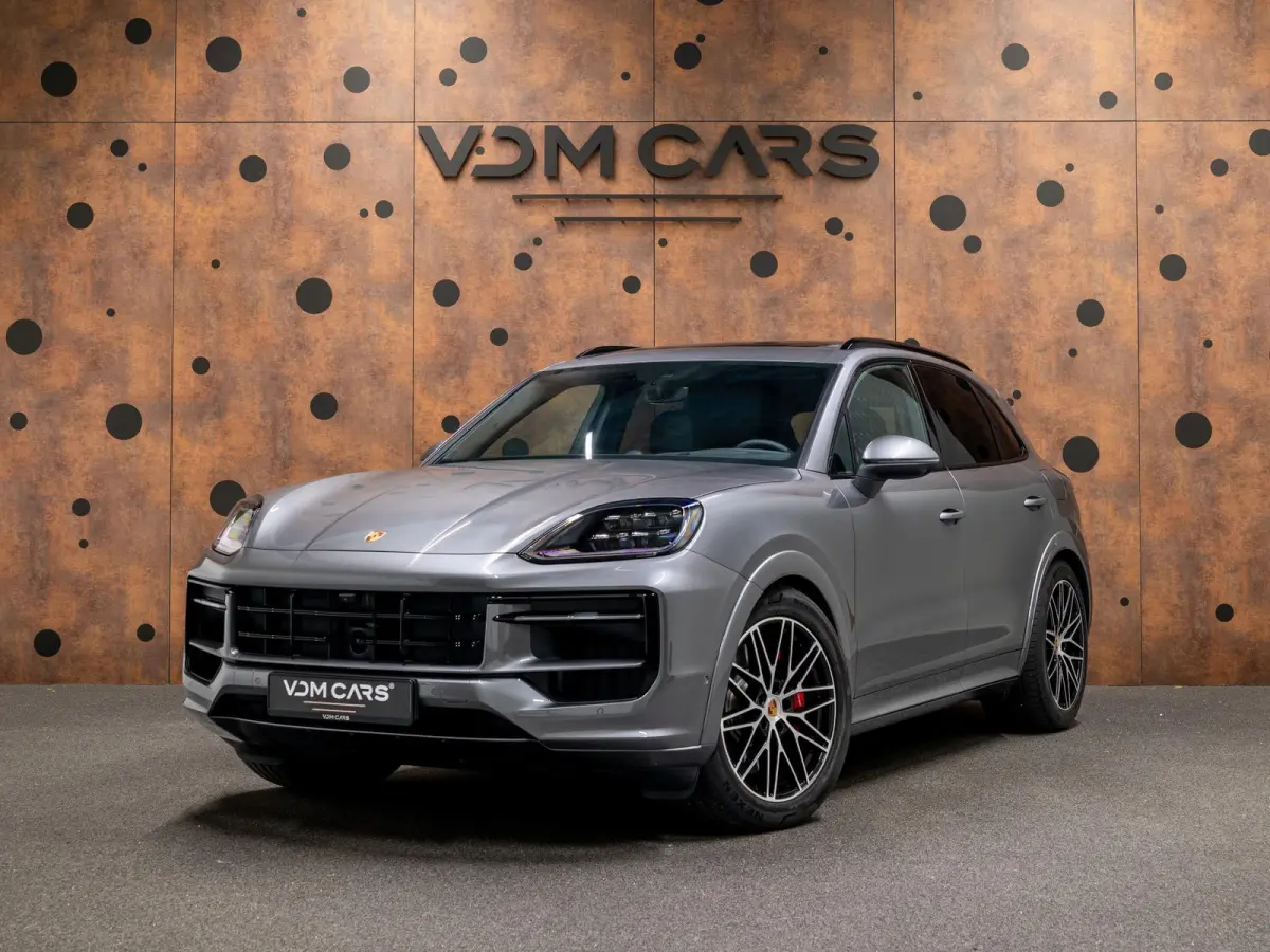 3.0 S E-Hybrid | SportDesign | 360° | Achterasbest. | InnoDrive | BOSE | Luchtvering |