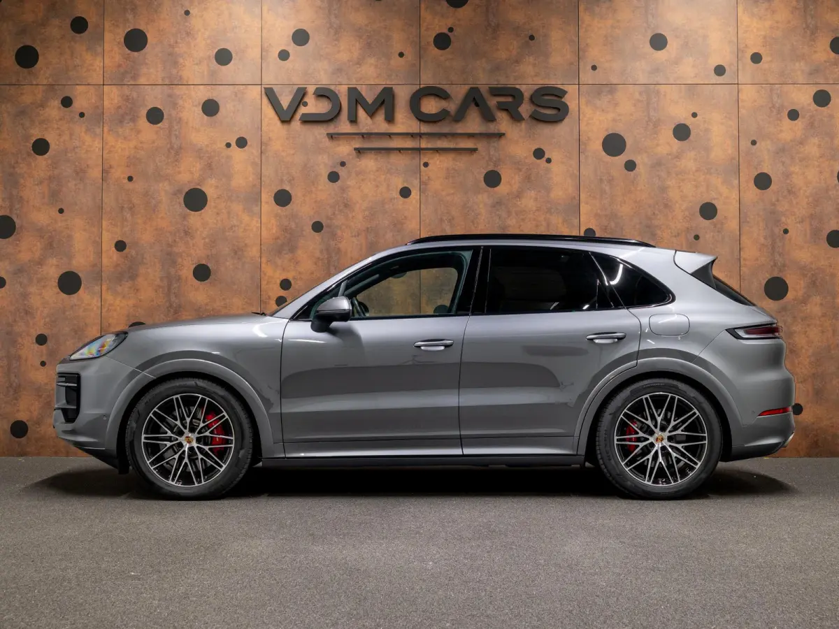 3.0 S E-Hybrid | SportDesign | 360° | Achterasbest. | InnoDrive | BOSE | Luchtvering |