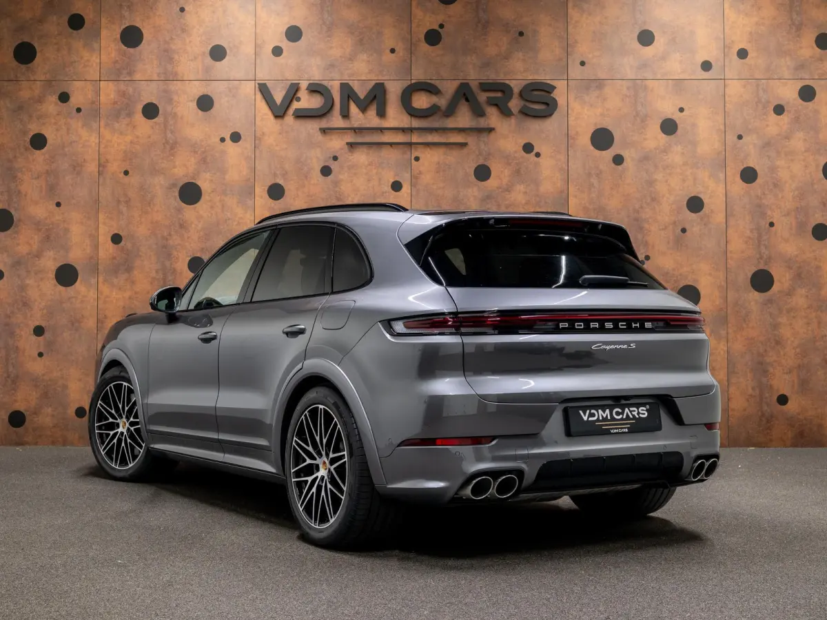 3.0 S E-Hybrid | SportDesign | 360° | Achterasbest. | InnoDrive | BOSE | Luchtvering |