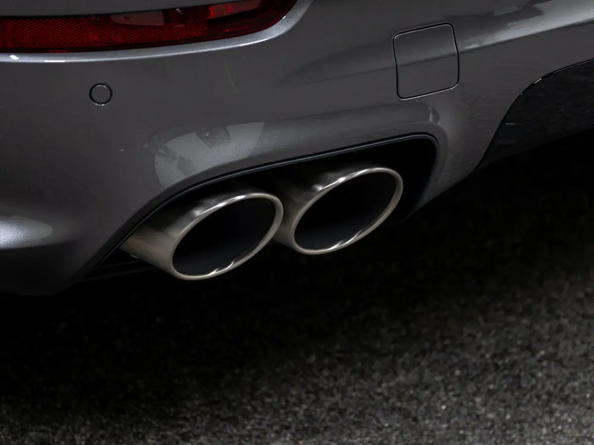 3.0 S E-Hybrid | SportDesign | 360° | Achterasbest. | InnoDrive | BOSE | Luchtvering |