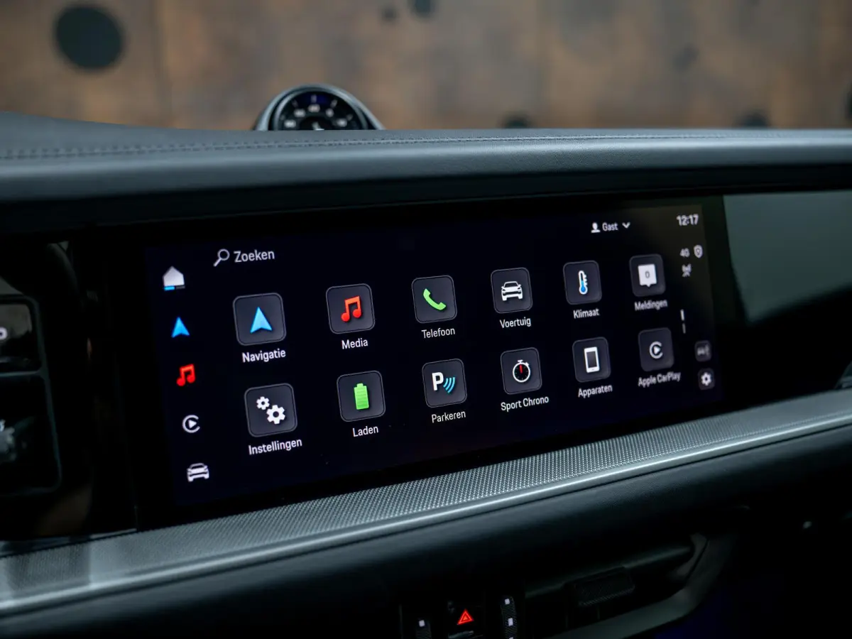 3.0 S E-Hybrid | SportDesign | 360° | Achterasbest. | InnoDrive | BOSE | Luchtvering |