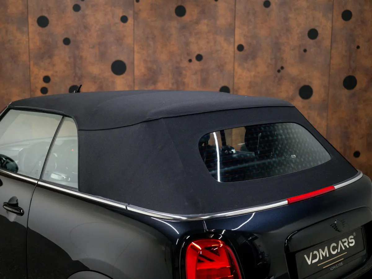 2.0 John Works Classic | Harman & Kardon | HUD | Achteruitrijcamera | ACC | Keyless | Stuurverwaring |