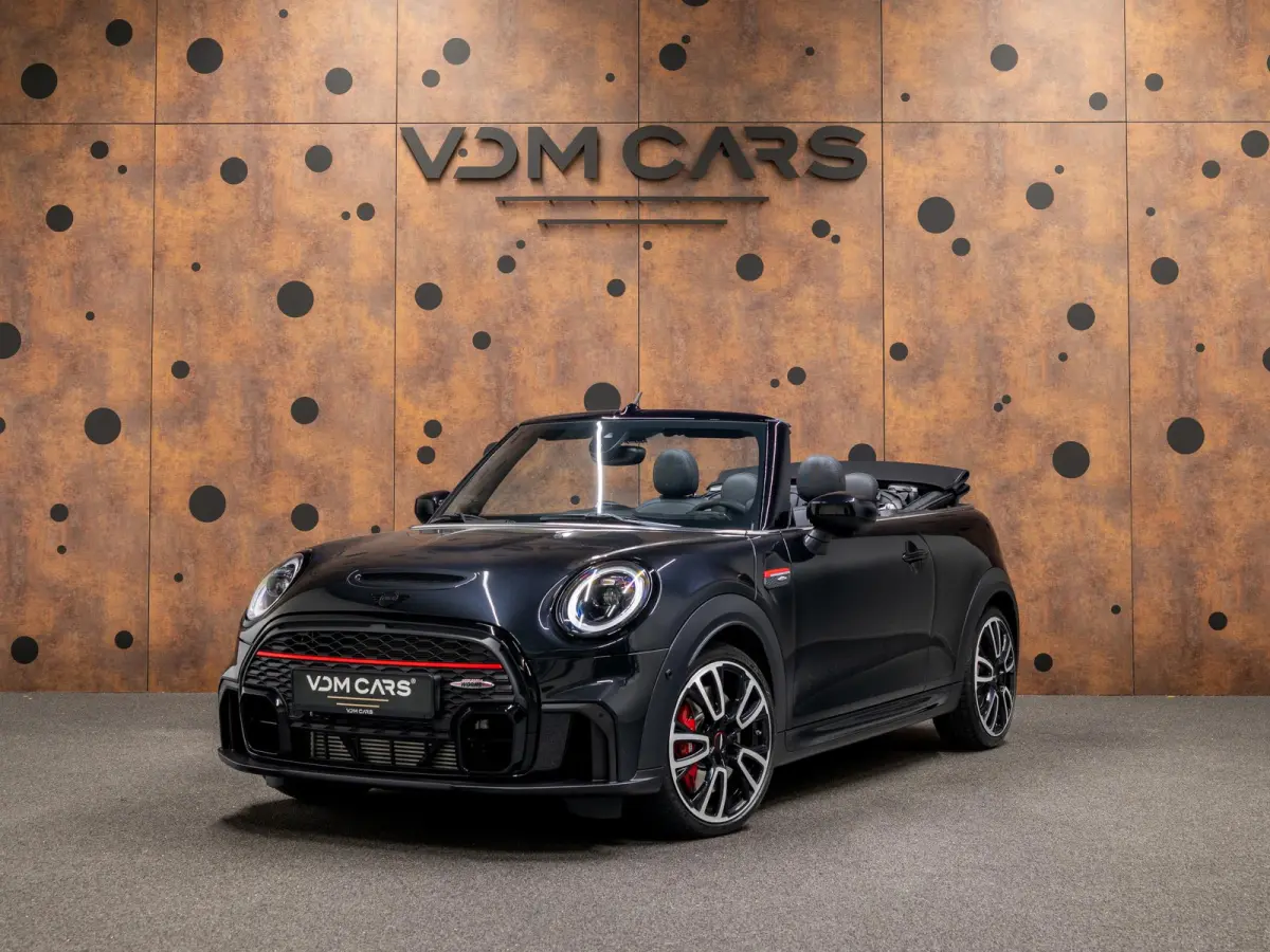 2.0 John Works Classic | Harman & Kardon | HUD | Achteruitrijcamera | ACC | Keyless | Stuurverwaring |